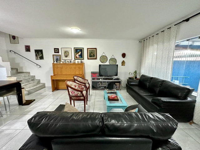Sobrado à venda com 4 quartos, sendo 2 suítes,  em Casa Verde, São Paulo, SP