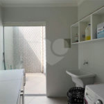 Casa à venda com 3 quartos, sendo 1 suíte,  no condomínio Jardim das Flores, Sorocaba - SP