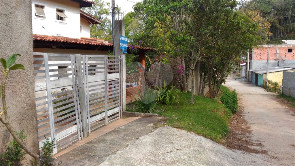 Casa à venda com 3 quartos, sendo 1 suíte,  em Jundiaizinho (terra Preta), Mairiporã, SP