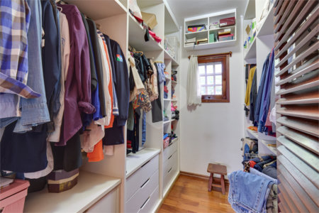 Casa Térrea à venda com 3 quartos, sendo 1 suíte, em Interlagos, São Paulo, SP