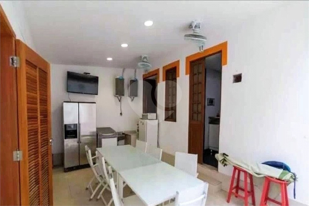 Casa à venda com 5 quartos, sendo 1 suíte,  em Tijuca, Rio de Janeiro, RJ