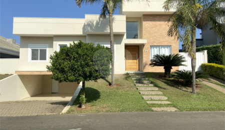 Casa à venda com 3 suítes no condomínio Palmeiras Imperiais, Salto - SP