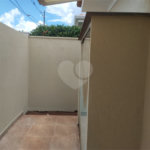 Casa à venda com 3 quartos, sendo 1 suíte,  no condomínio Vila Aracoara, Araraquara - SP