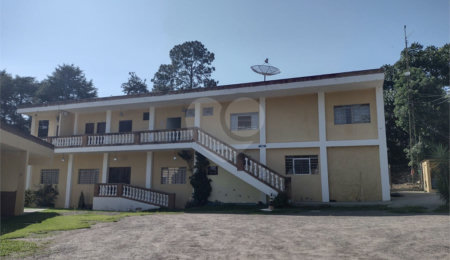 Chácara à venda com 19 quartos, sendo 15 suítes,  em Paiol Velho, Vinhedo, SP