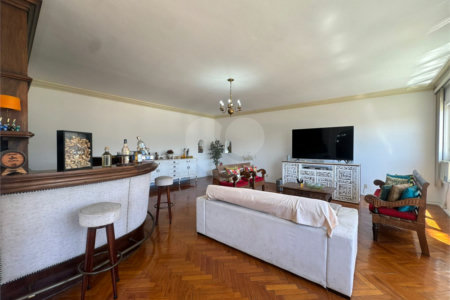 Casa à venda com 3 quartos, sendo 1 suíte,  em Santa Teresa, Rio de Janeiro, RJ