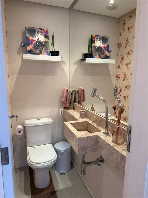 Apartamento à venda com 2 suítes em Jardim Londrina, São Paulo, SP
