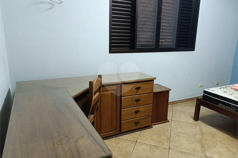 Sobrado à venda com 3 quartos, sendo 1 suíte, em Vila Paiva, São Paulo, SP