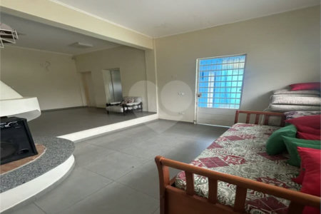 Sítio à venda com 5 quartos, sendo 2 suítes,  em Marmeleiro, São Roque, SP