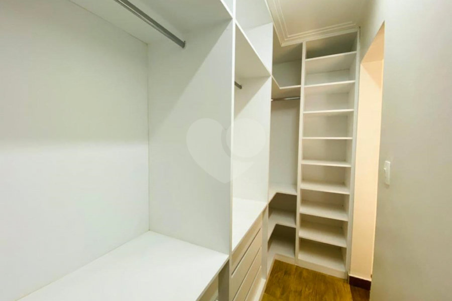 Sobrado à venda com 3 quartos, sendo 1 suíte, em Tremembé, São Paulo, SP
