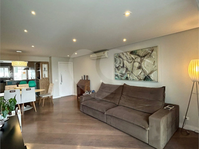 Apartamento à venda com 3 quartos, sendo 1 suíte,  em Parque Novo Mundo, São Paulo, SP