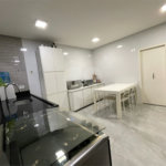 Sobrado à venda com 5 quartos, sendo 1 suíte, em Alto da Boa Vista, São Paulo, SP