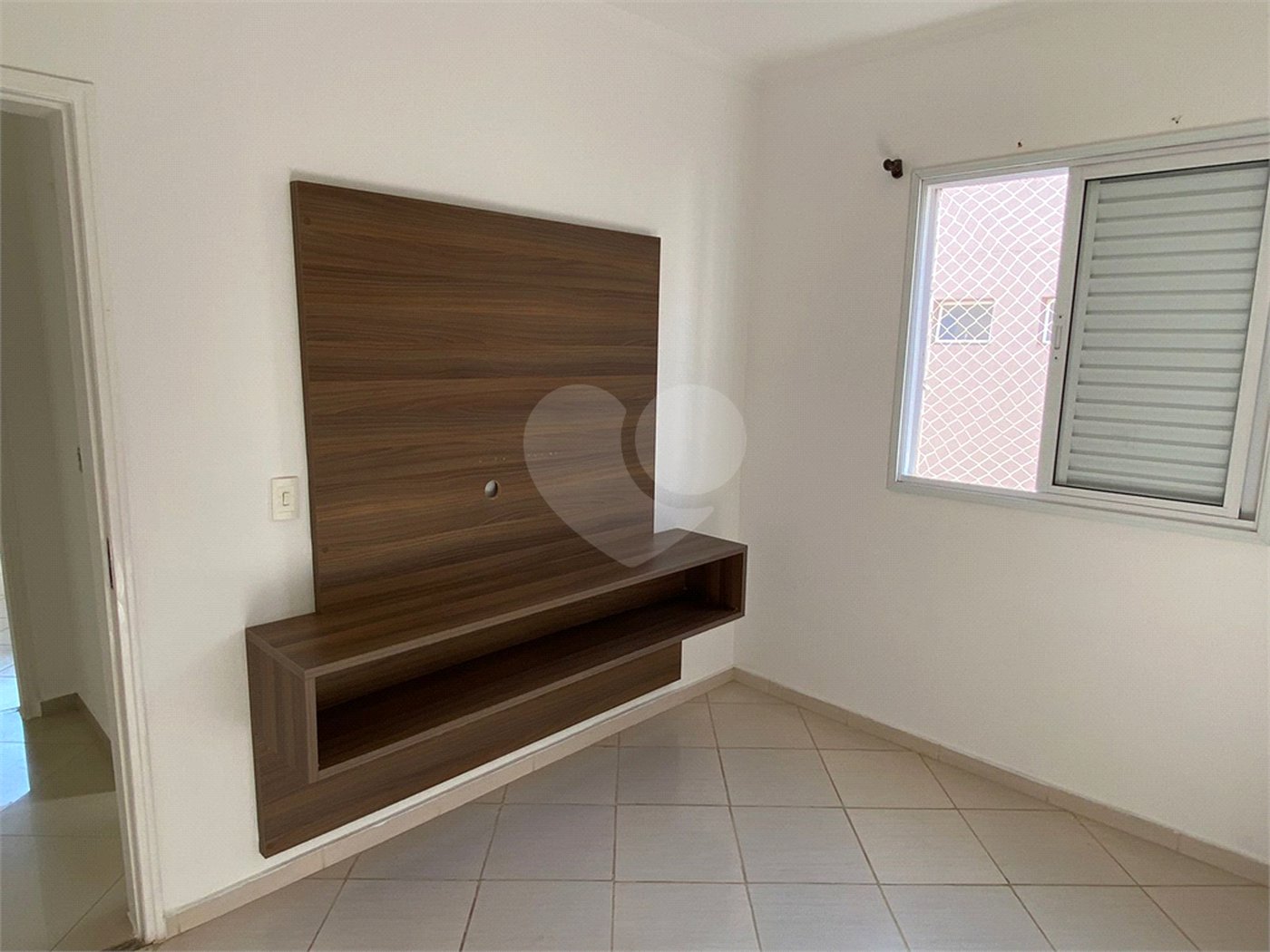 Apartamento à venda com 3 quartos, sendo 1 suíte, em Pinheirinho, Vinhedo, SP