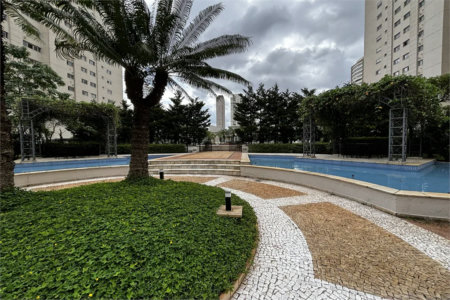 Apartamento para alugar com 3 suítes em Vila Romana, São Paulo, SP
