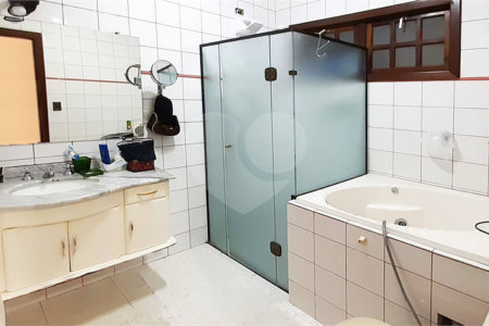 Casa à venda com 4 quartos, sendo 2 suítes, em Planalto Paulista, São Paulo, SP