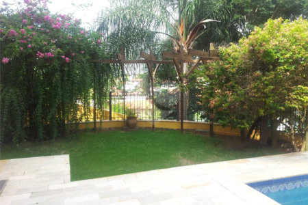 Casa à venda com 3 quartos, sendo 1 suíte, no condomínio Vinhas da Vista Alegre - Lado Café, Vinhedo - SP