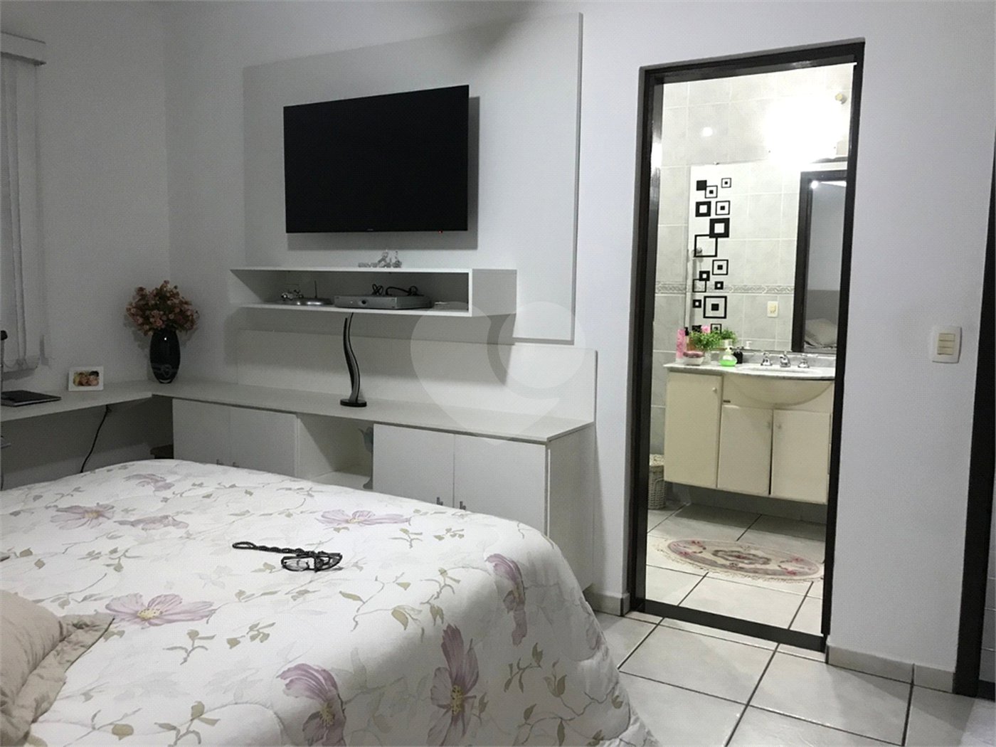Terreno à venda com 4 quartos, sendo 1 suíte, no condomínio Zuleika Jabour, Salto - SP