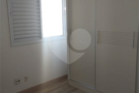 Apartamento à venda com 3 quartos, sendo 1 suíte,  em Vila Suissa, Mogi das Cruzes, SP