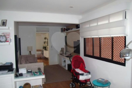 Apartamento à venda com 4 suítes em Jardim Vitória Régia, São Paulo, SP