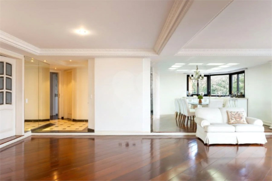 Apartamento à venda com 4 suítes em Alto de Pinheiros, São Paulo, SP