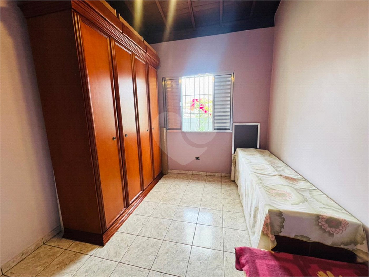 Casa à venda com 3 quartos, sendo 1 suíte,  em Vila Galvão, Guarulhos, SP