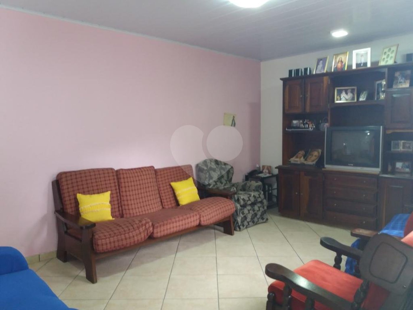 Casa à venda com 4 quartos, sendo 1 suíte,  em Jardim Helga, São Paulo, SP
