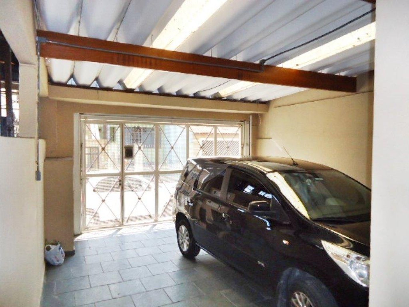 Casa à venda com 3 quartos, sendo 1 suíte, em Jardim Peri, São Paulo, SP