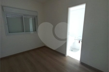 Apartamento à venda com 3 quartos, sendo 2 suítes,  no Centro, Mogi das Cruzes, SP