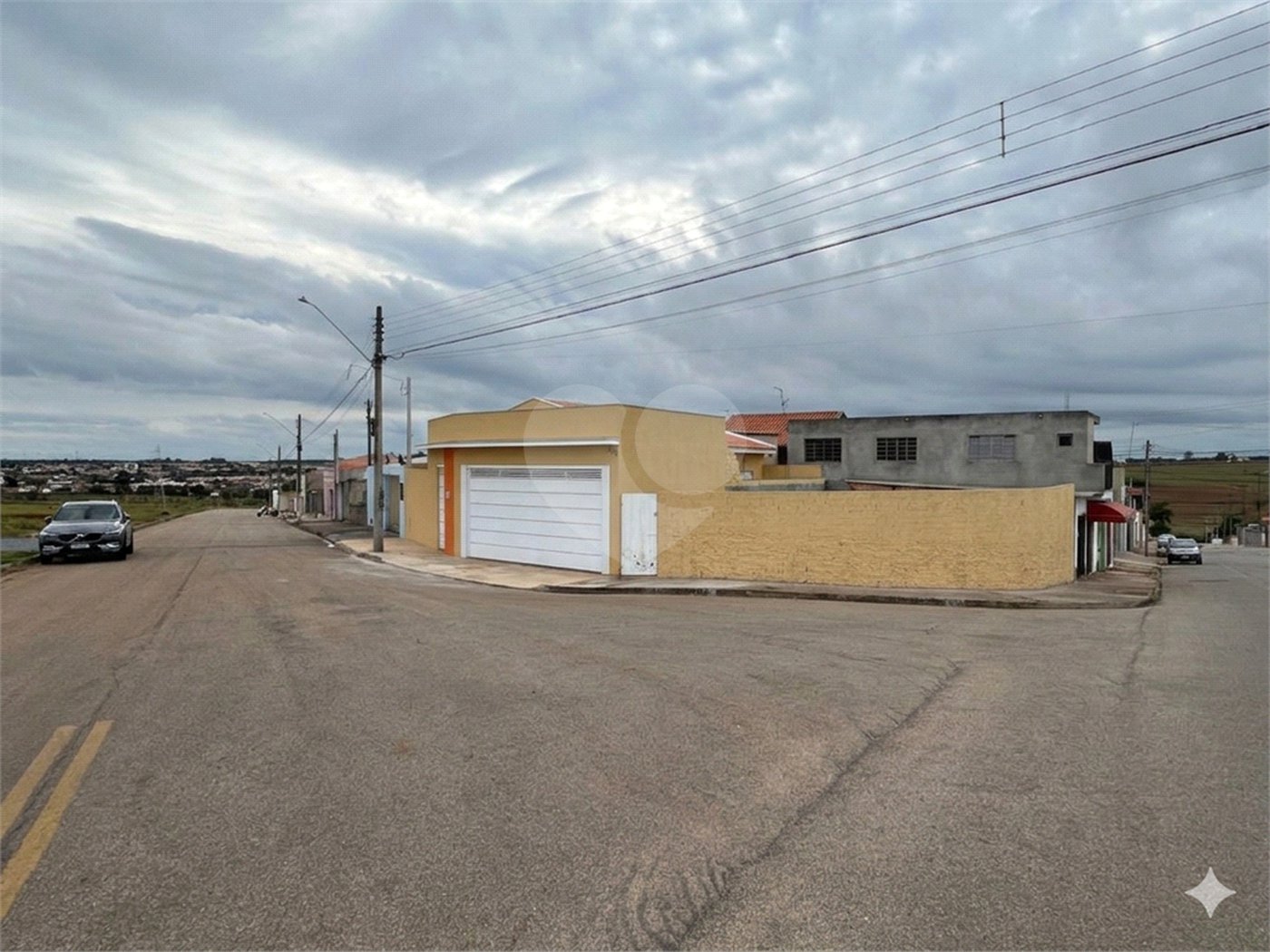 Casa à venda com 3 quartos, sendo 1 suíte, em Jardim Santa Inêz, Itapetininga, SP