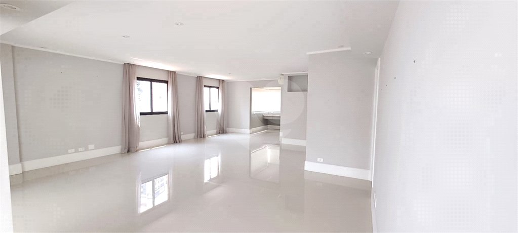 Apartamento à venda com 3 suítes em Jardim Fonte do Morumbi, São Paulo, SP