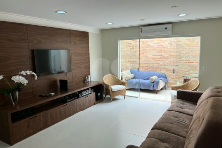 Casa à venda com 2 suítes em Água Fria, São Paulo, SP