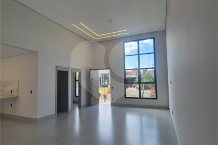Casa à venda com 3 suítes no condomínio London Park, Indaiatuba - SP