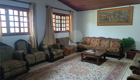 Sítio à venda com 6 quartos, sendo 5 suítes,  em Alto da Serra (mailasqui), São Roque, SP
