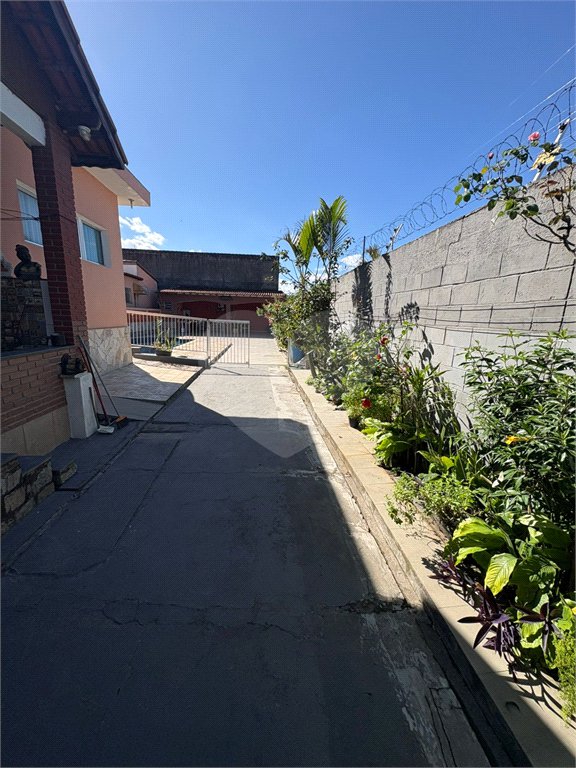 Casa Térrea à venda com 3 quartos em Vila Áurea, Poá, SP