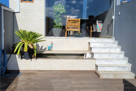 Casa à venda com 2 quartos, sendo 1 suíte,  em Vila Cintra, Mogi das Cruzes, SP