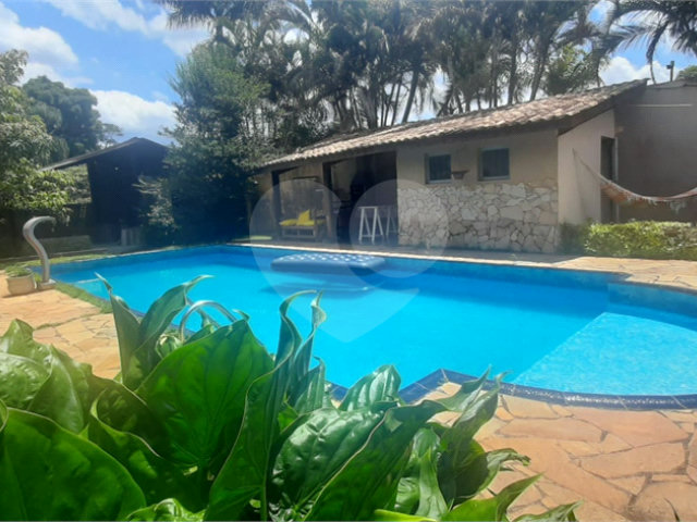 Casa à venda com 3 quartos, sendo 2 suítes,  em São Vicente, Mairiporã, SP