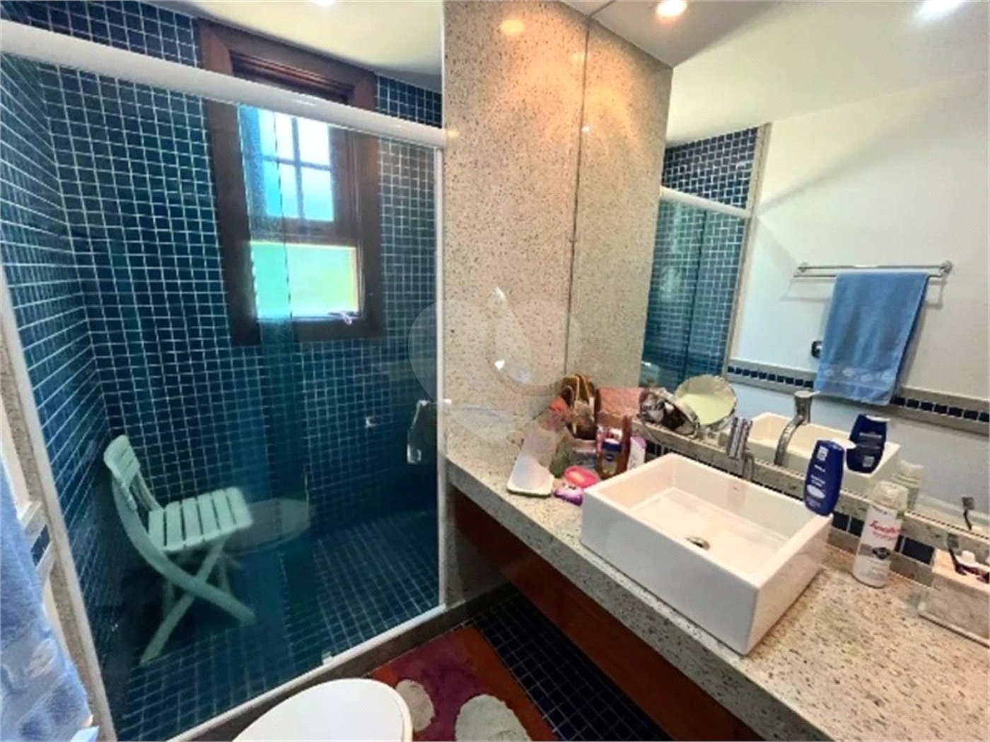 Casa à venda com 4 suítes no condomínio Quinta do Lago, Petrópolis - RJ