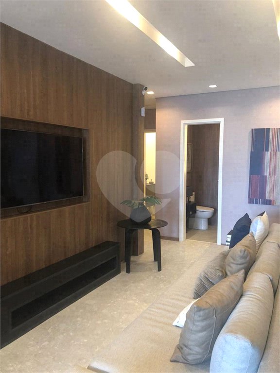 Apartamento à venda com 3 suítes em Jardim das Acácias, São Paulo, SP