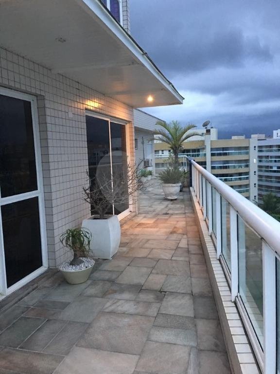 Triplex à venda com 6 suítes em Riviera de São Lourenço, Bertioga, SP