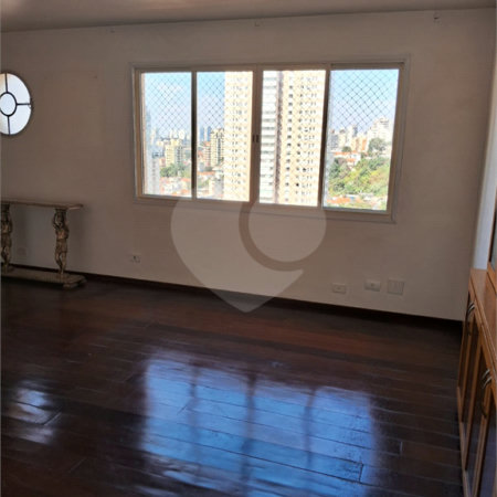 Apartamento à venda com 3 quartos, sendo 1 suíte, em Vila Mariana, São Paulo, SP