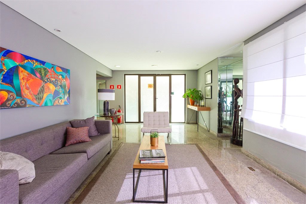 Apartamento à venda com 4 quartos, sendo 3 suítes,  em Real Parque, São Paulo, SP