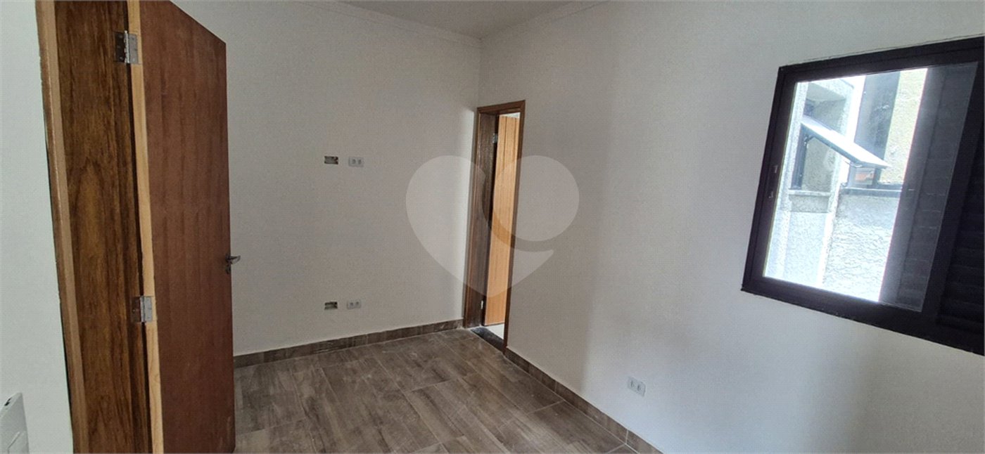 Casa à venda com 2 suítes no condomínio Danilo Iran, São Paulo - SP