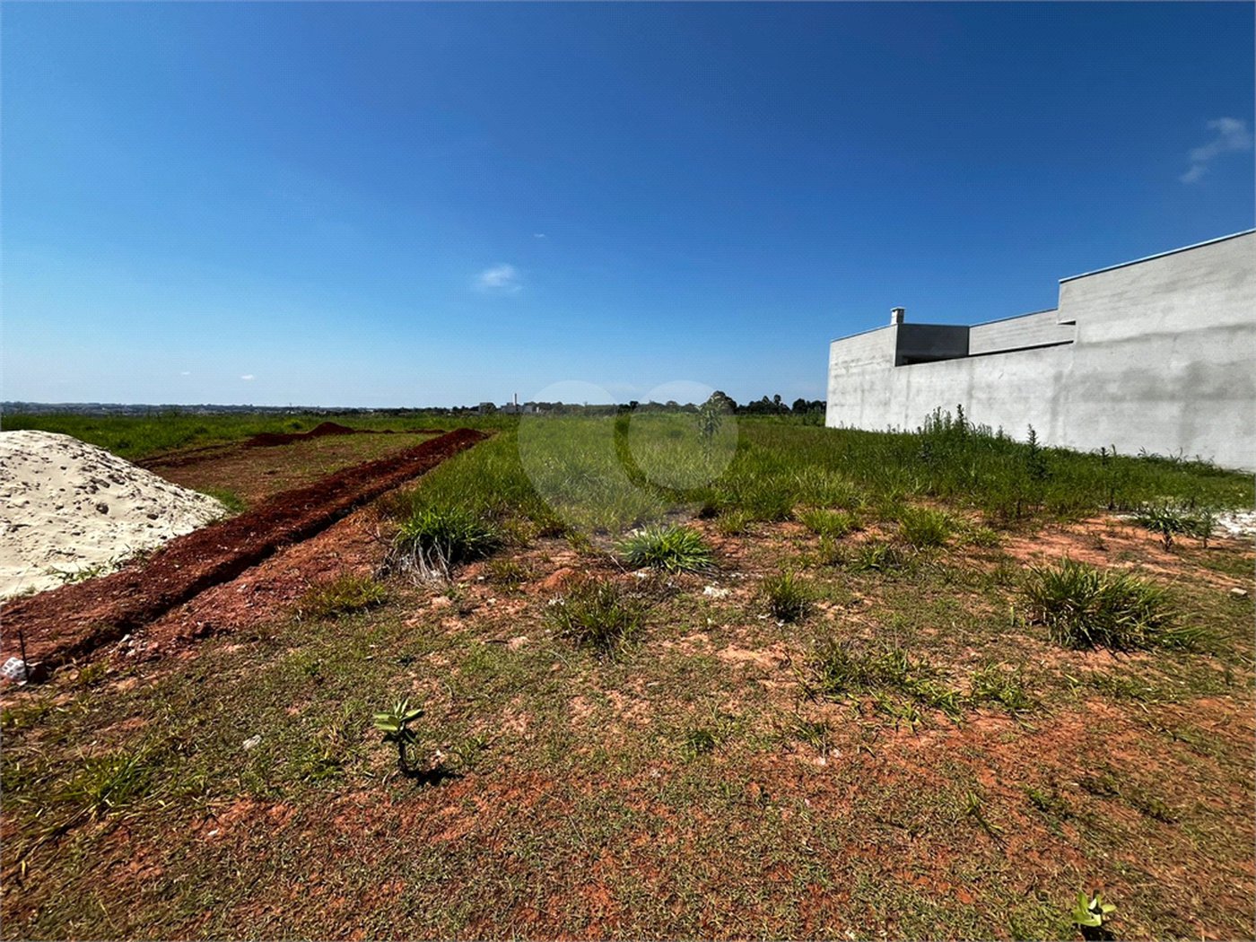 Terreno à venda com 3 quartos, sendo 1 suíte,  em Parque Itapê, Itapetininga, SP