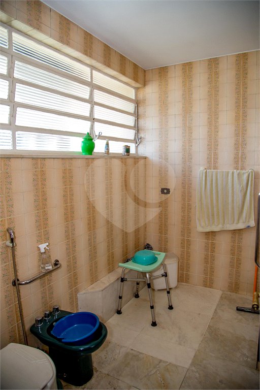 Casa à venda com 7 quartos, sendo 1 suíte, em Jardim Paulistano, São Paulo, SP