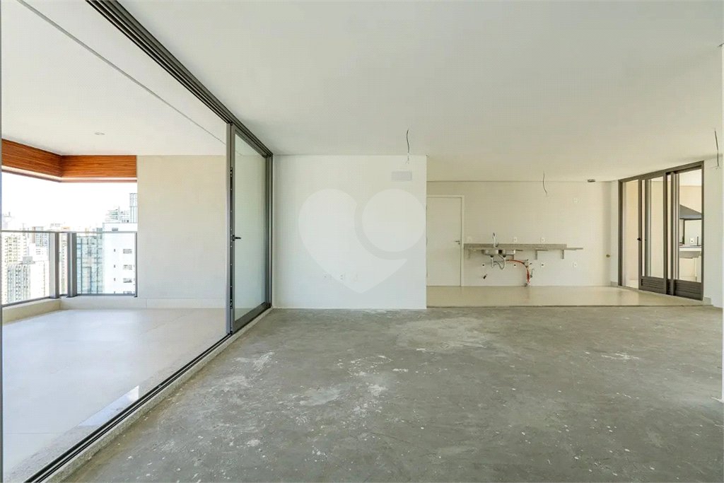 Apartamento à venda com 4 quartos, sendo 3 suítes, em Campo Belo, São Paulo, SP