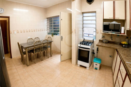 Sobrado à venda com 3 quartos, sendo 1 suíte, em Brooklin, São Paulo, SP