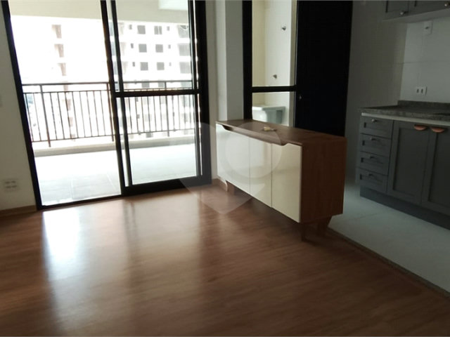 Apartamento para alugar com 3 quartos, sendo 1 suíte,  em Ipiranga, São Paulo, SP