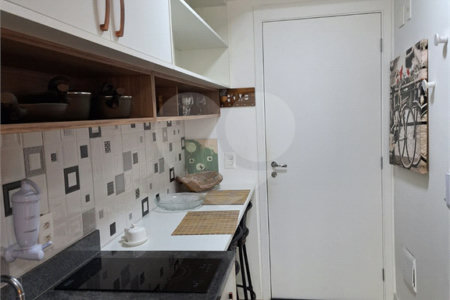 Apartamento à venda com 1 quarto em Santo Amaro, São Paulo, SP