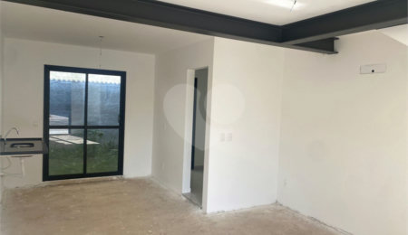 Casa à venda com 2 suítes no condomínio Vila Ilha de Creta, Valinhos - SP