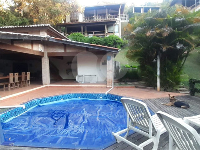 Casa à venda ou para alugar com 4 quartos, sendo 2 suítes,  em Serra da Cantareira, Mairiporã, SP
