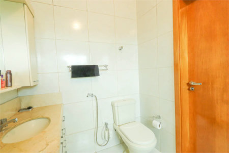 Casa à venda com 4 quartos, sendo 1 suíte, em Jardim Franca, São Paulo, SP